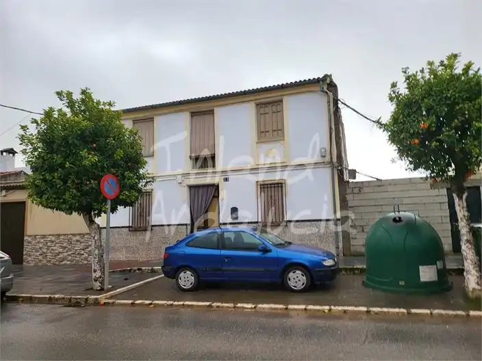 Adossat en venda a La Roda de Andalucía