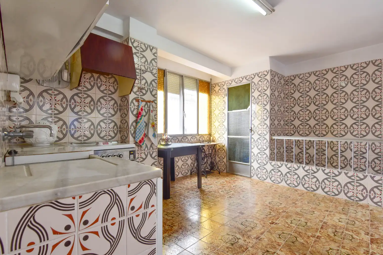 Cuina de Casa o xalet en venda en Marines amb Aire condicionat, Terrassa i Balcó