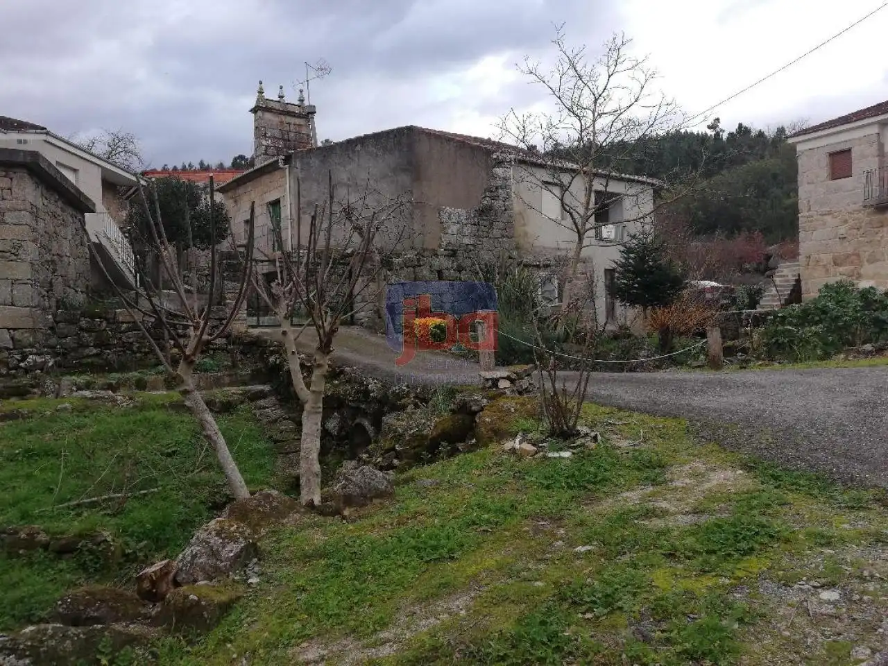 Casa rústica amb jardí en venda a Cenlle, imagen 5