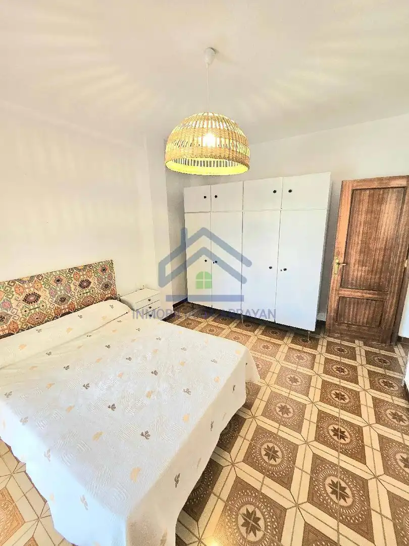 Habitación de Piso en venta en Granada con Terraza y Amueblado