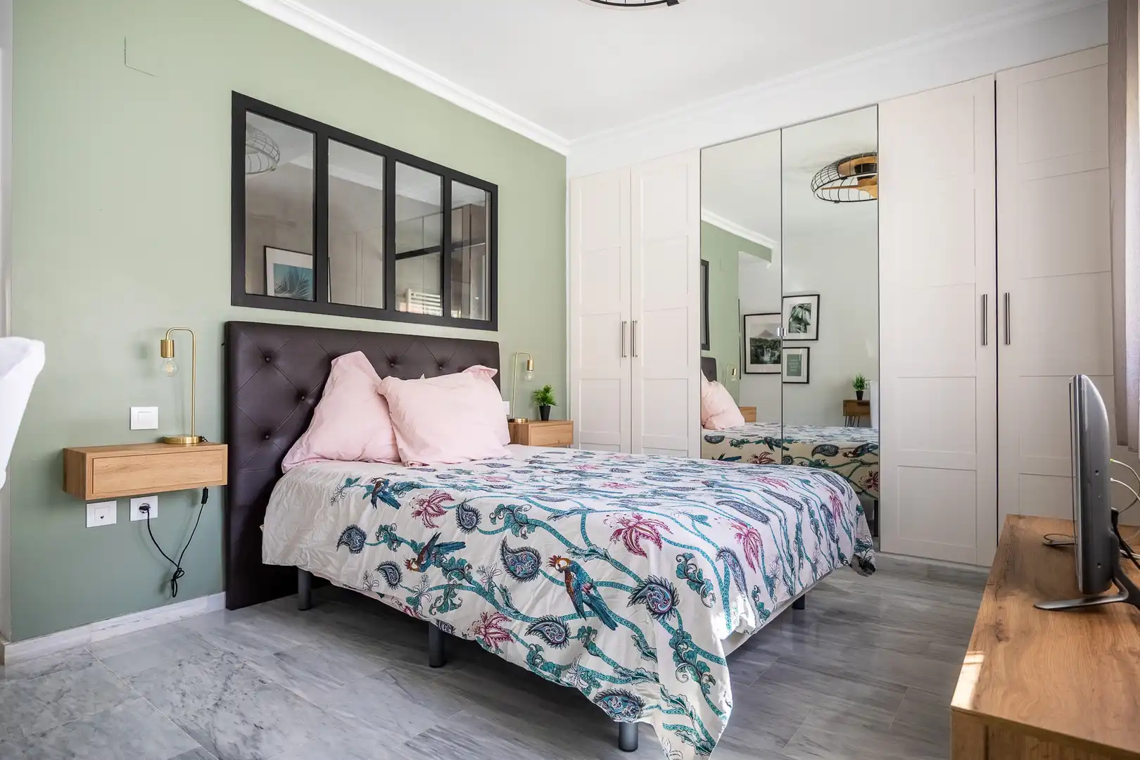 Bedroom of Houses for sale in Espartinas  with Air Conditioner, Heating and Swimming Pool