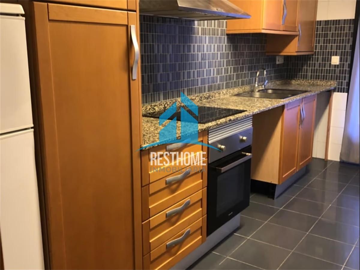 Cuina de Pis en venda en Alzira amb Jardí privat, Terrassa i Traster