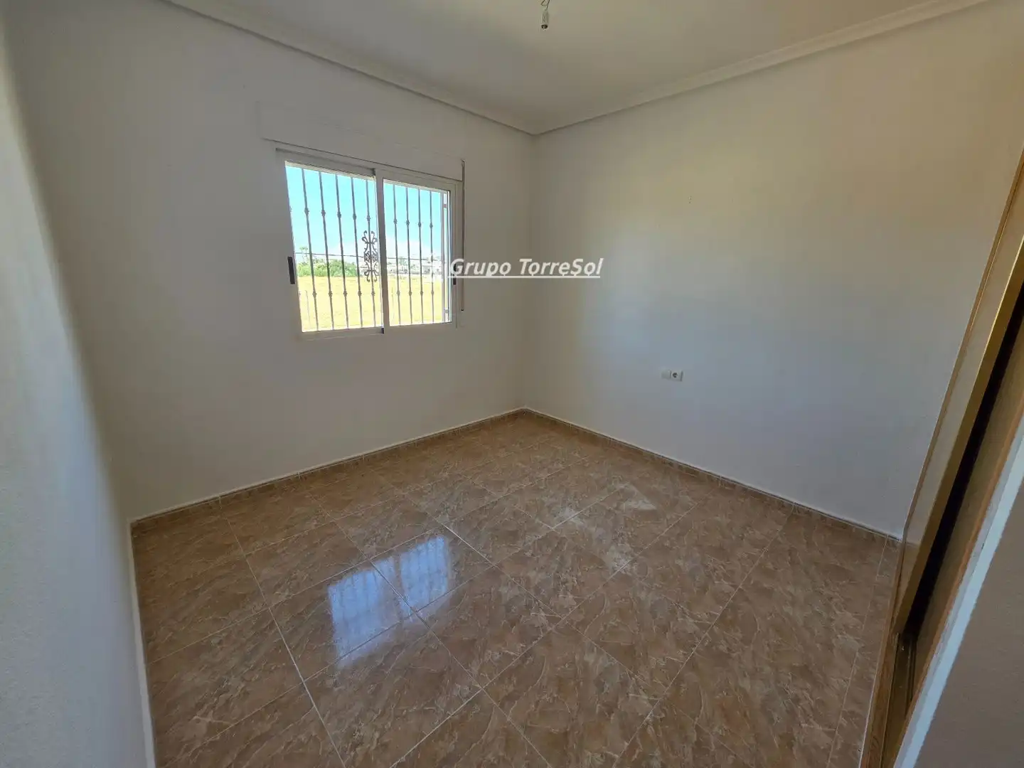 Casa o xalet en venda en Catral amb Calefacció, Jardí privat i Terrassa