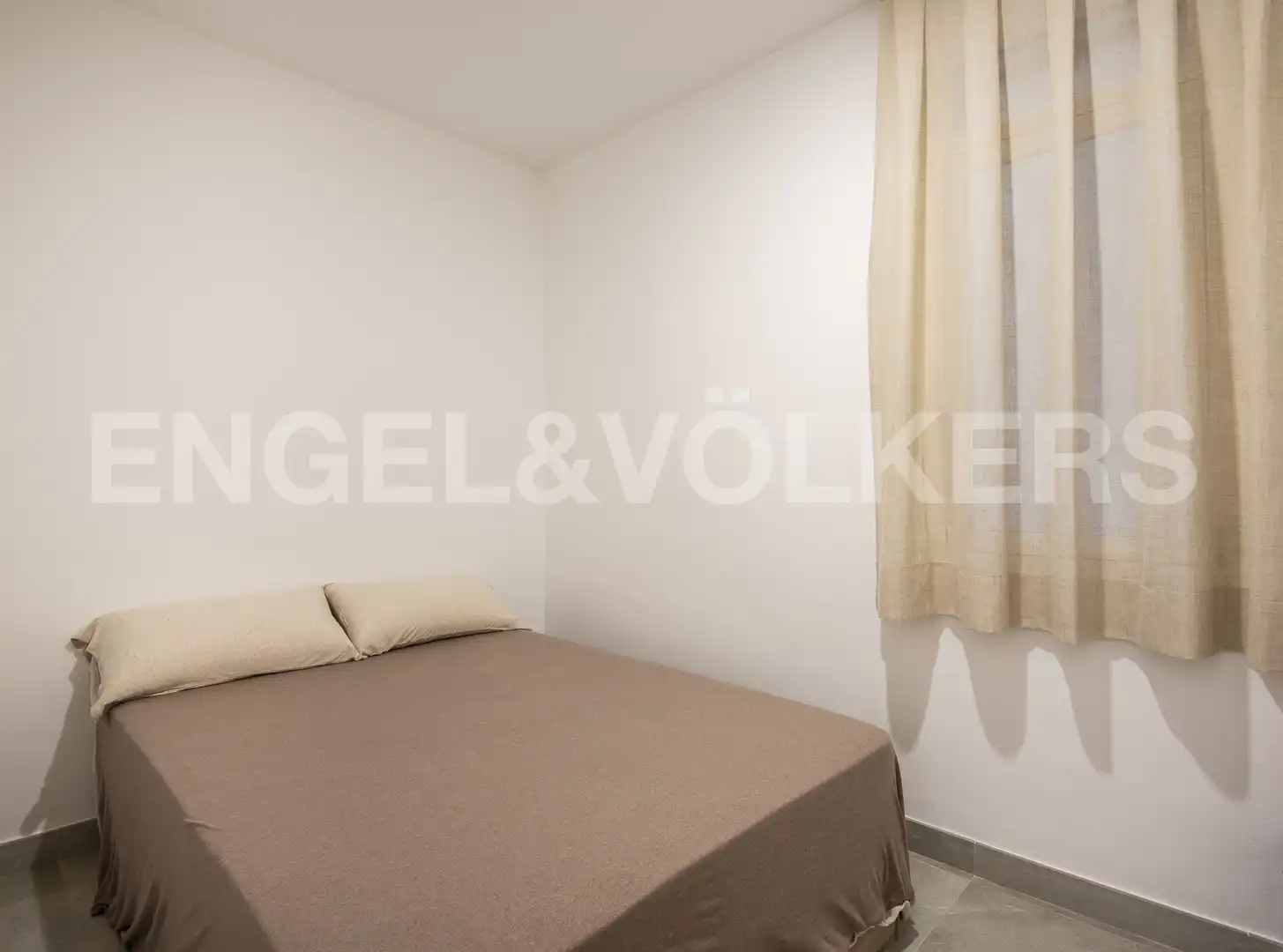 Schlafzimmer von Wohnung zum Verkauf in Barcelona mit Klimaanlage, Heizung und Möbliert