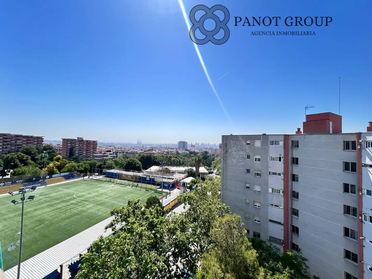 Vista exterior de Piso en venta en Barcelona con Aire acondicionado y Balcón