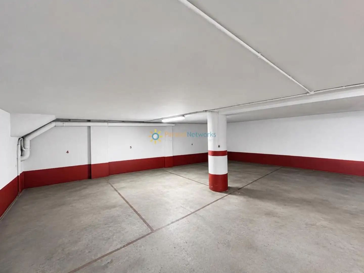 Parking of Flat for sale in Oliva  with Air Conditioner and Balcony