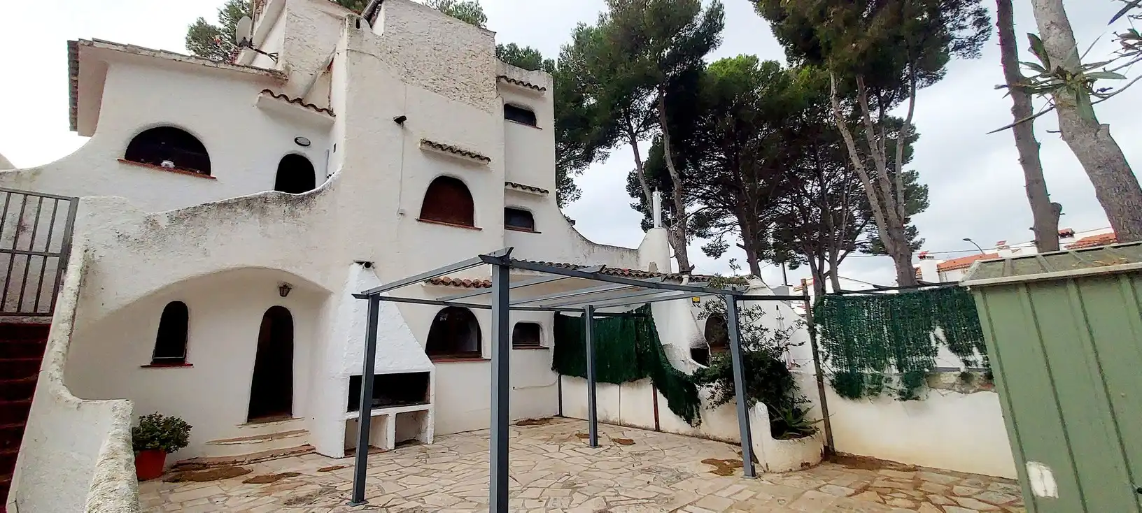 Vista exterior de Casa adosada en venta en Mont-roig del Camp con Terraza y Piscina comunitaria