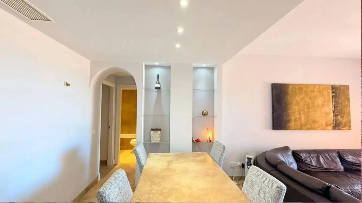 Apartament amb piscina en venda a San Luis de Sabinillas, imagen 3