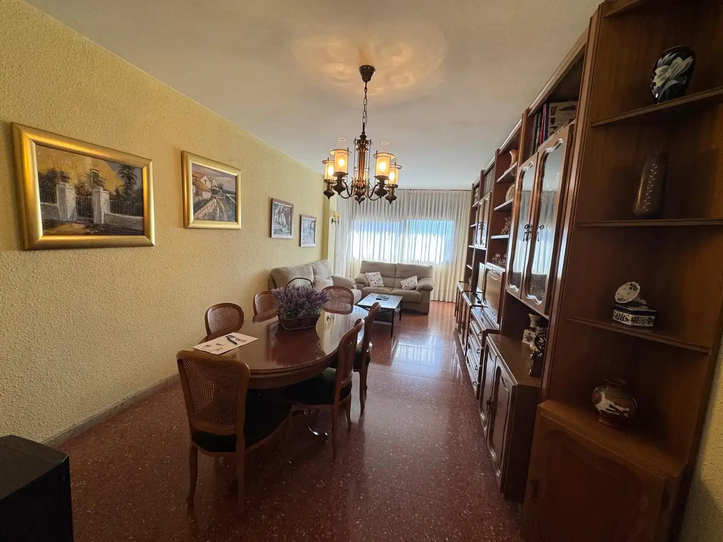 Comedor de Piso en venta en Badalona con Amueblado, Horno y Balcón