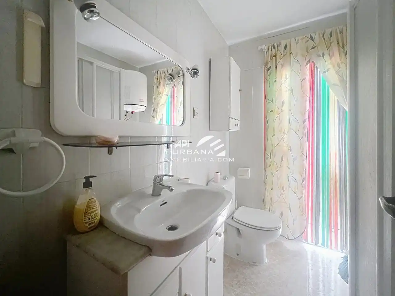 Baño de Piso en venta en Lucena con Aire acondicionado