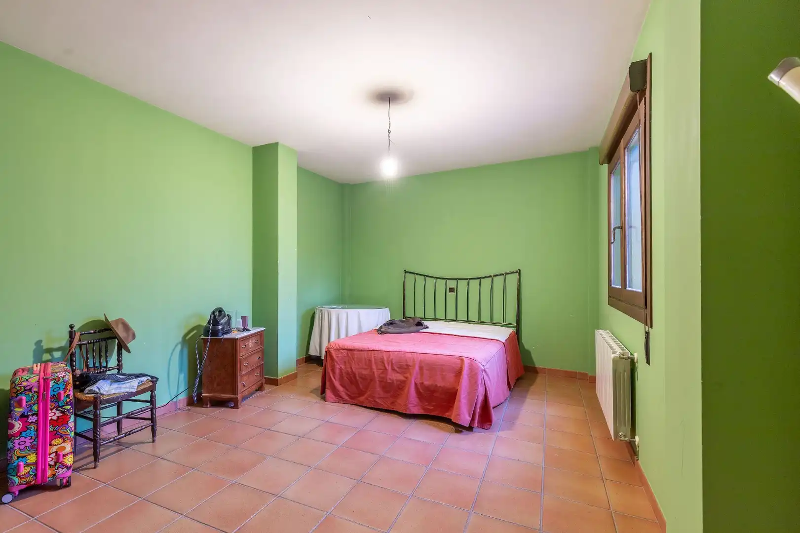 Dormitori de Casa adosada en venda en Villanueva de la Vera amb Aire condicionat i Calefacció