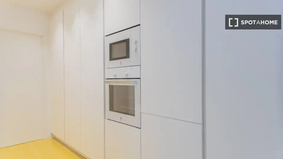 Cocina de Piso de alquiler en Valencia con Aire acondicionado, Calefacción y Amueblado