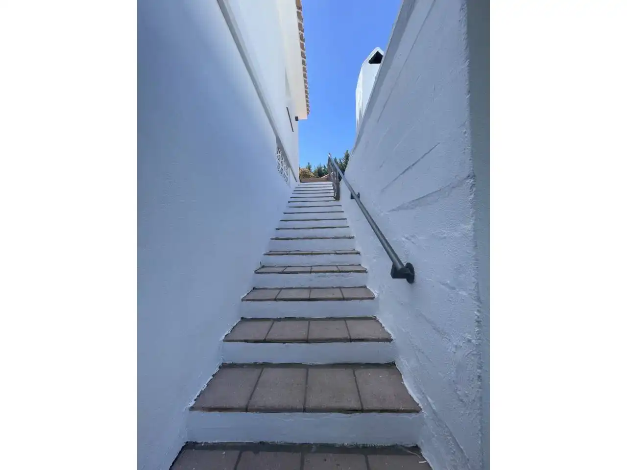 Vista exterior de Finca rústica en venda en Estepona amb Aire condicionat, Calefacció i Jardí privat