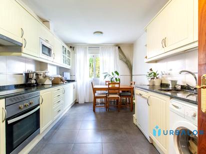 Flat for sale in De Simón Hernández, Sur - PAU 4