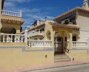 Exterior view of Single-family semi-detached for sale in Torrevieja  with Terrace