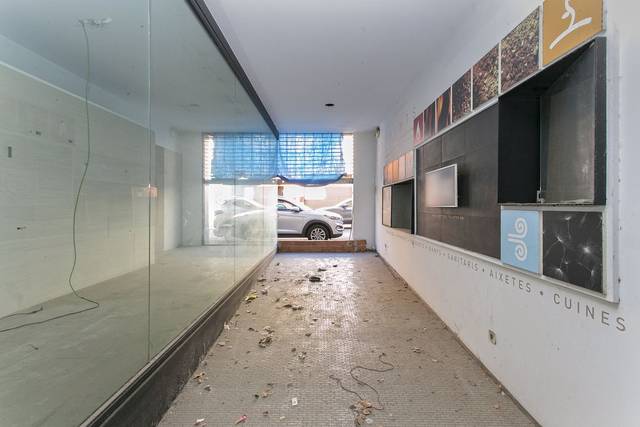 Local comercial en Venta en C/ Amalia Soler en Poble Nou