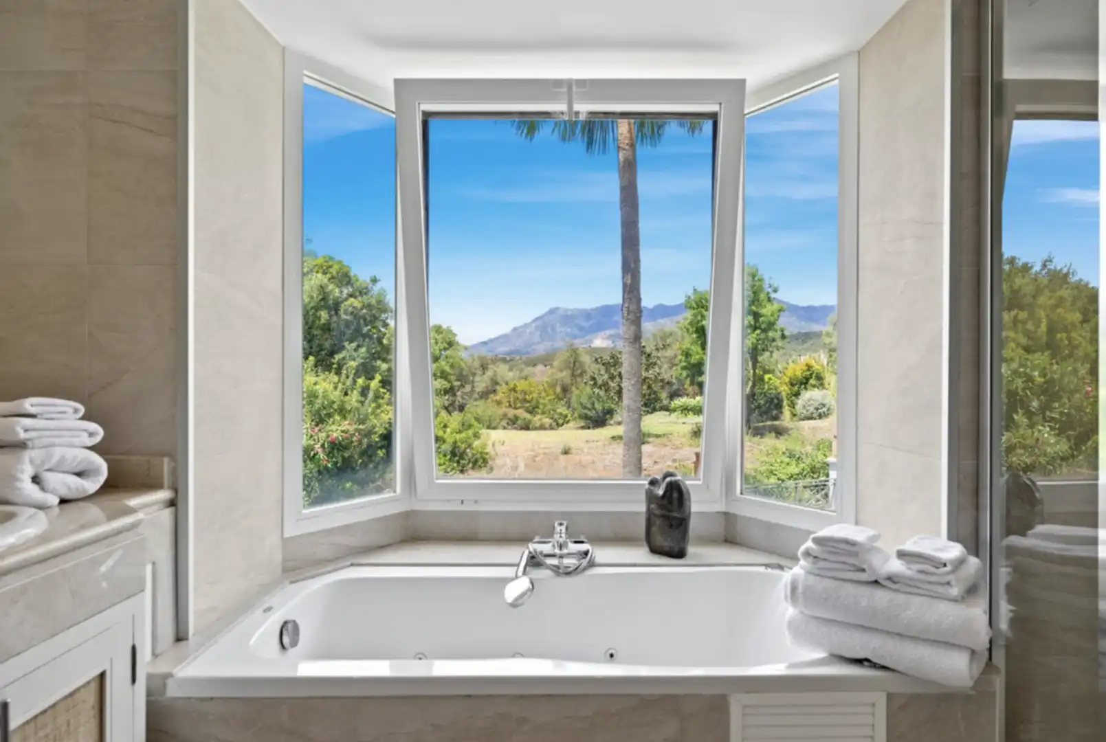 Chalet con terraza en venta en Las Chapas - El Rosario, imagen 24