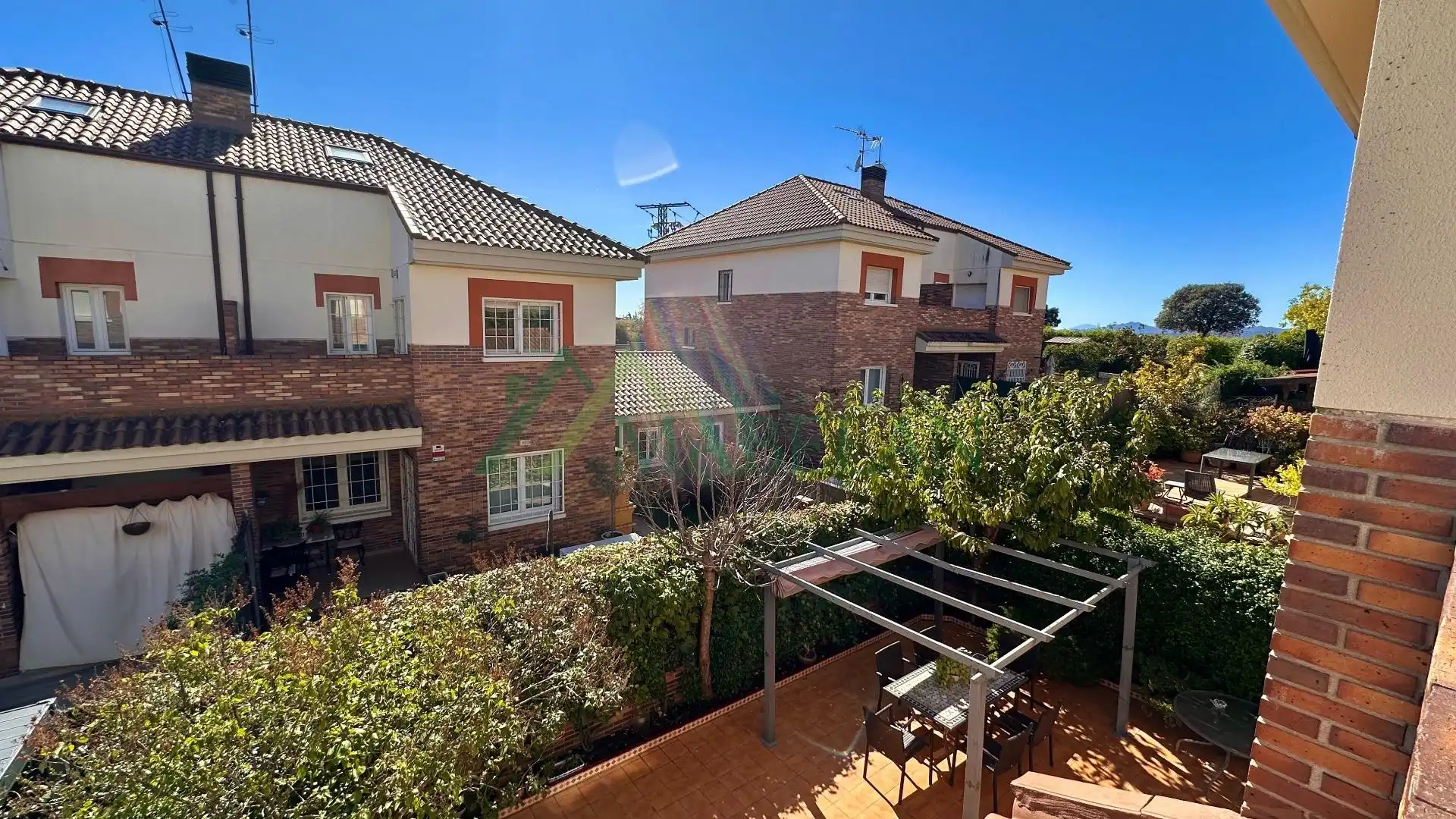 Vista exterior de Casa adosada en venta en Valdemorillo pueblo