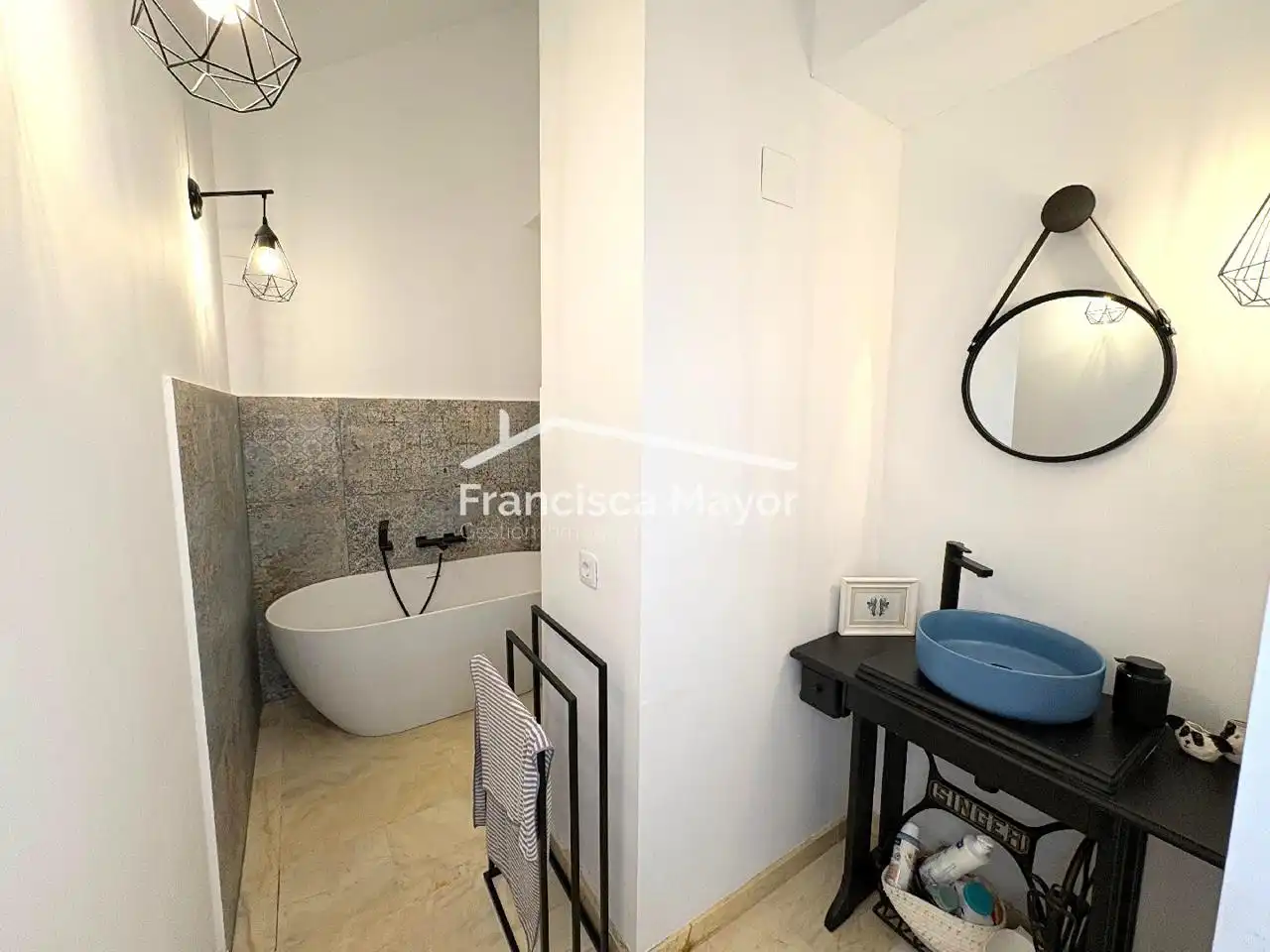 Bany de Dúplex en venda en Valencia amb Aire condicionat i Terrassa