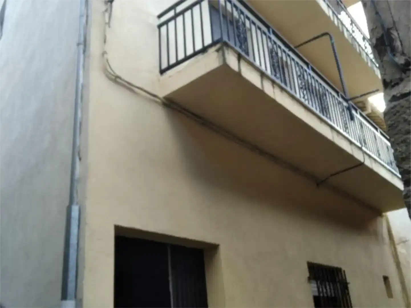 Terrassa de Casa o xalet en venda en San Esteban de la Sierra amb Balcó