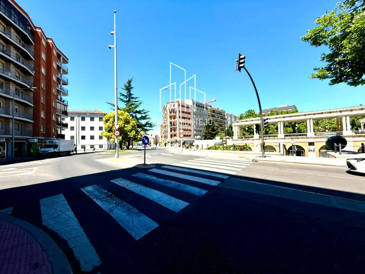 Vista exterior de Piso de alquiler en Salamanca con Calefacción, Parquet y Terraza