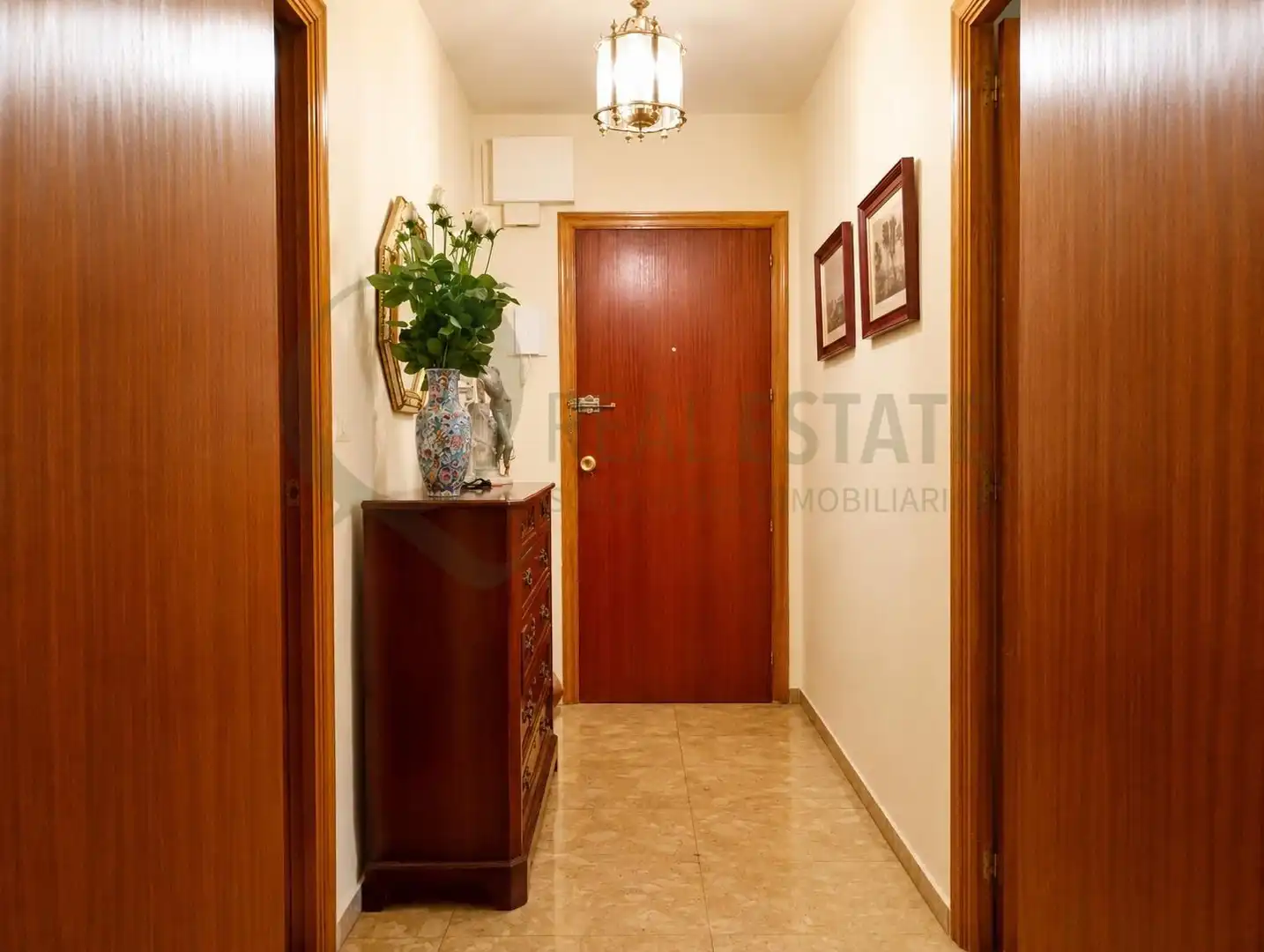 Piso en venta en Alicante / Alacant con Aire acondicionado y Balcón