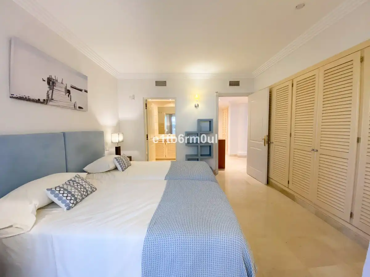 Piso con ascensor en venta en Nueva Andalucía, imagen 14