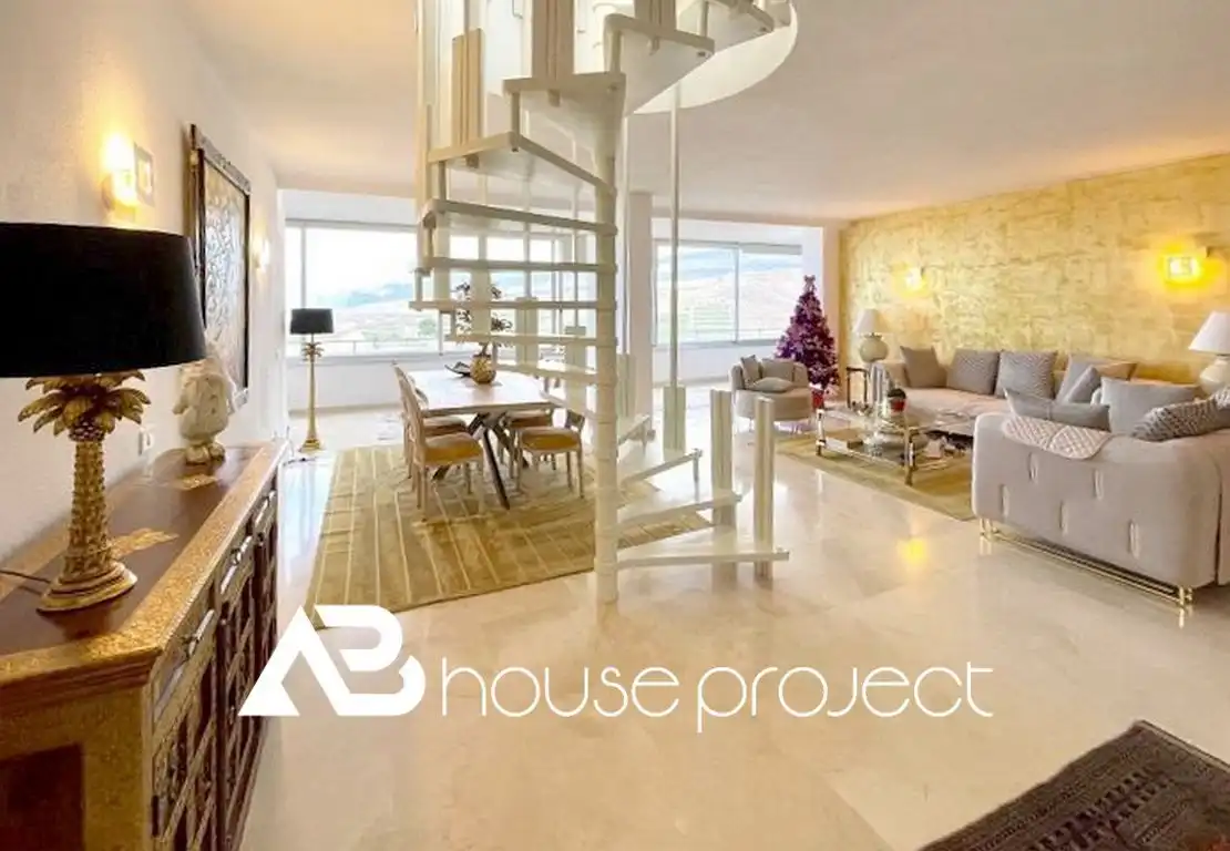 Penthouse with pool for sale in Callao Salvaje - Playa Paraíso