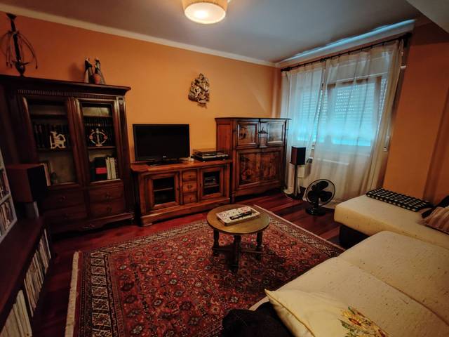 Apartamento en Alquiler en Salesas