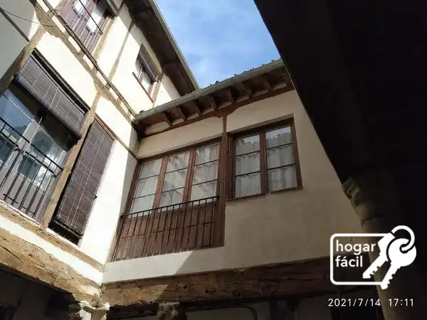 Inmuebles singulares en venta en Calle Escuderos 12, imagen 3