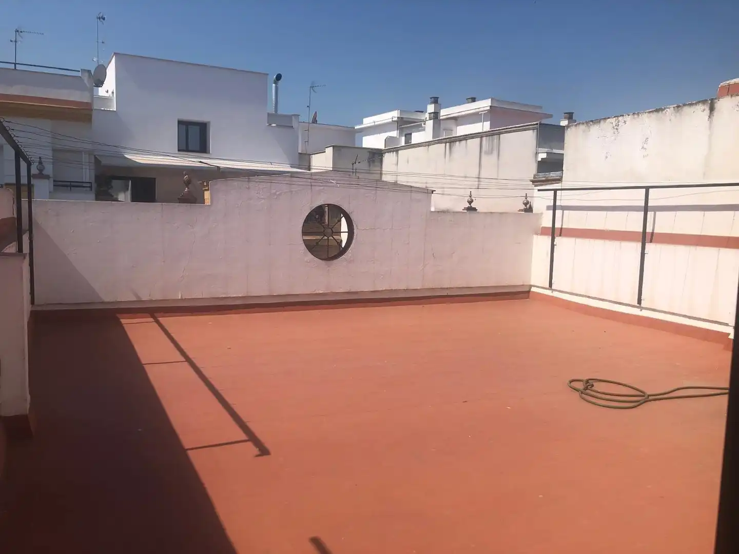 Terrasse von Wohnung zum Verkauf in Sevilla mit Klimaanlage, Heizung und Privatgarten