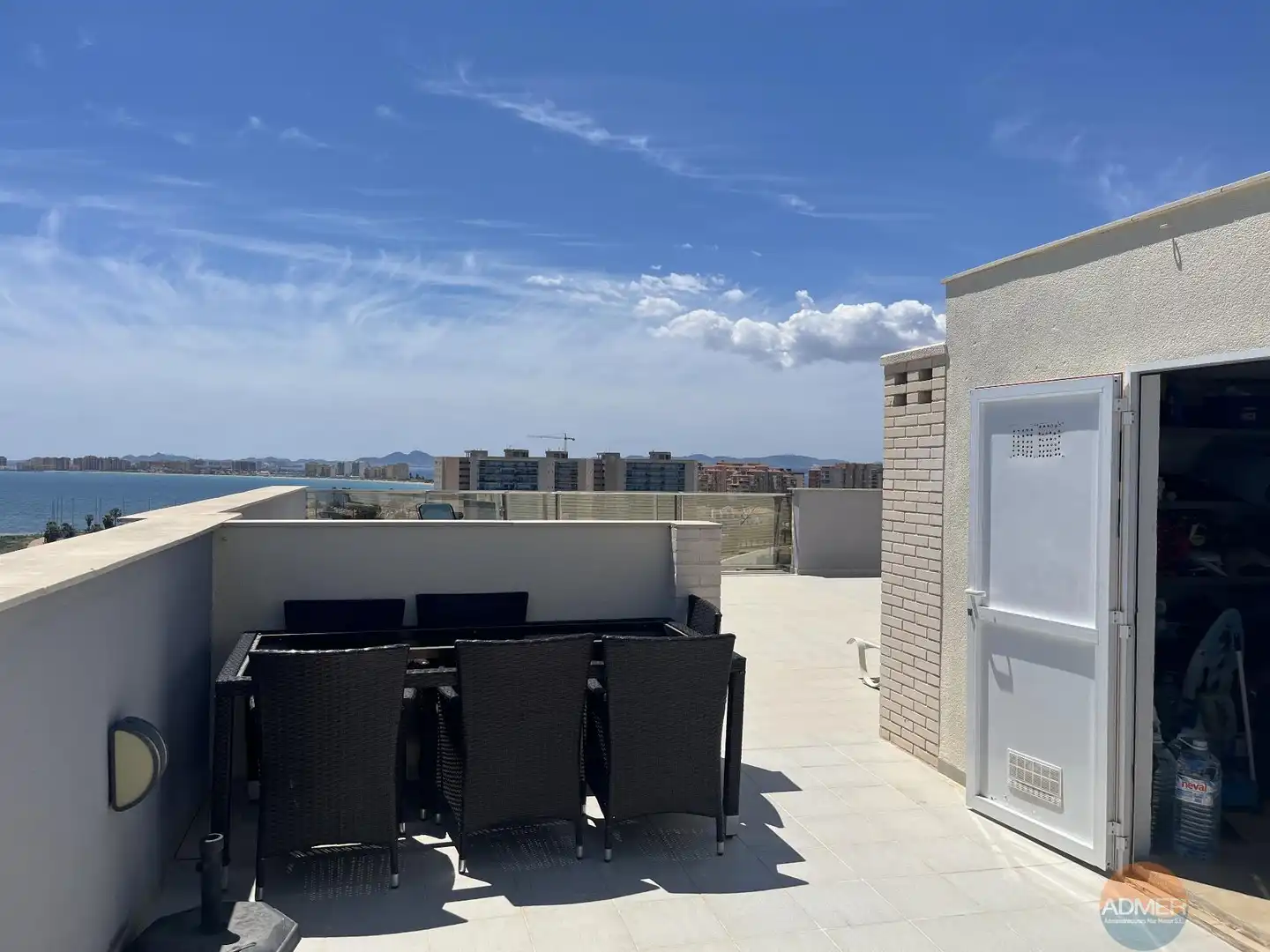 Terrasse von Wohnung zum Verkauf in La Manga del Mar Menor mit Klimaanlage, Heizung und Terrasse
