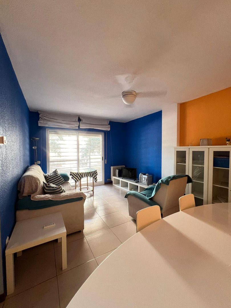 Sala d'estar de Apartament de lloguer en Ciudad Real Capital amb Calefacció, Jardí privat i Moblat