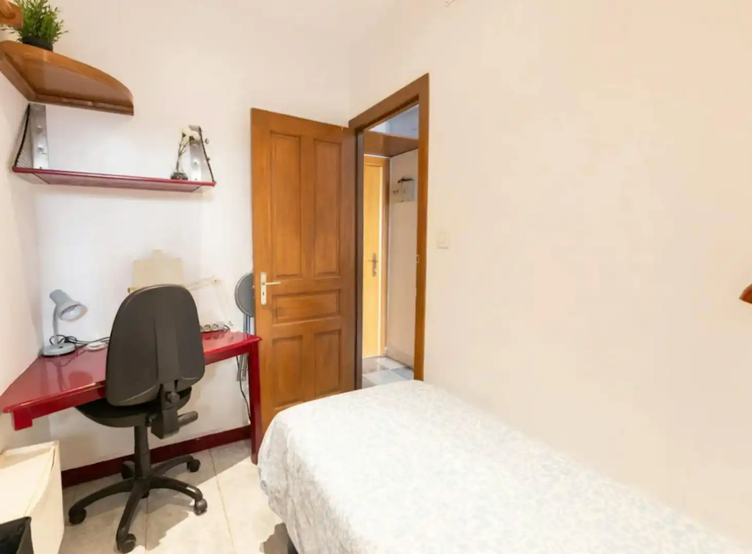 Schlafzimmer von Wohnung zur Miete in Madrid mit Klimaanlage, Heizung und Möbliert
