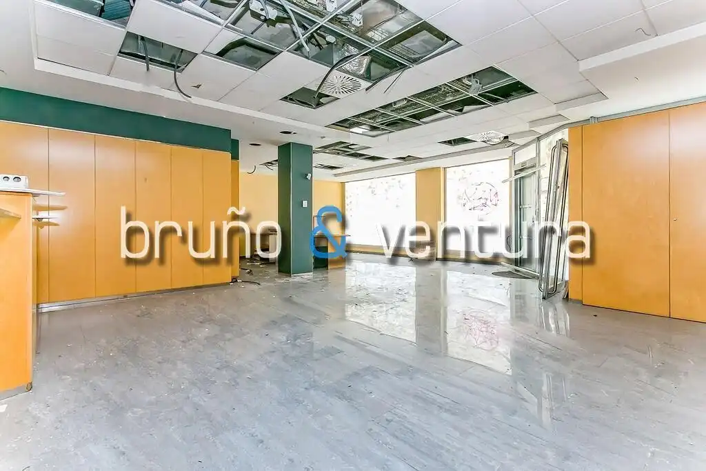 Local comercial en venda a Centre Vila, imagen 6