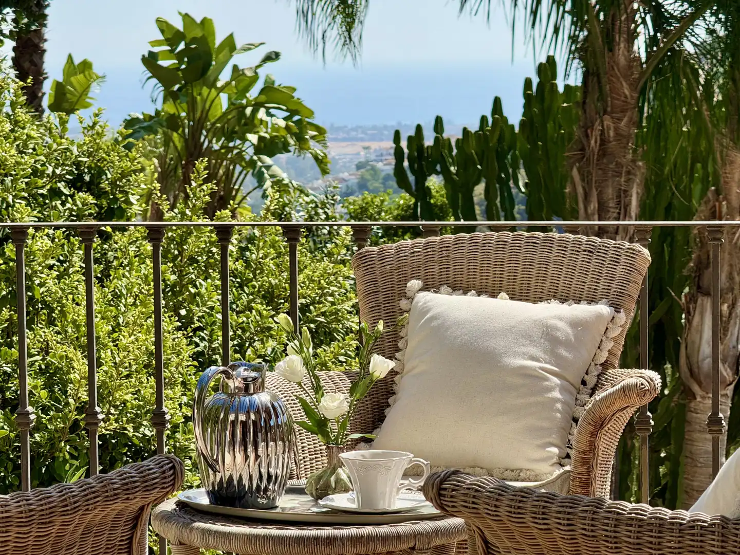 Terrace of Houses for sale in Benahavís  with Air Conditioner, Private garden and Swimming Pool