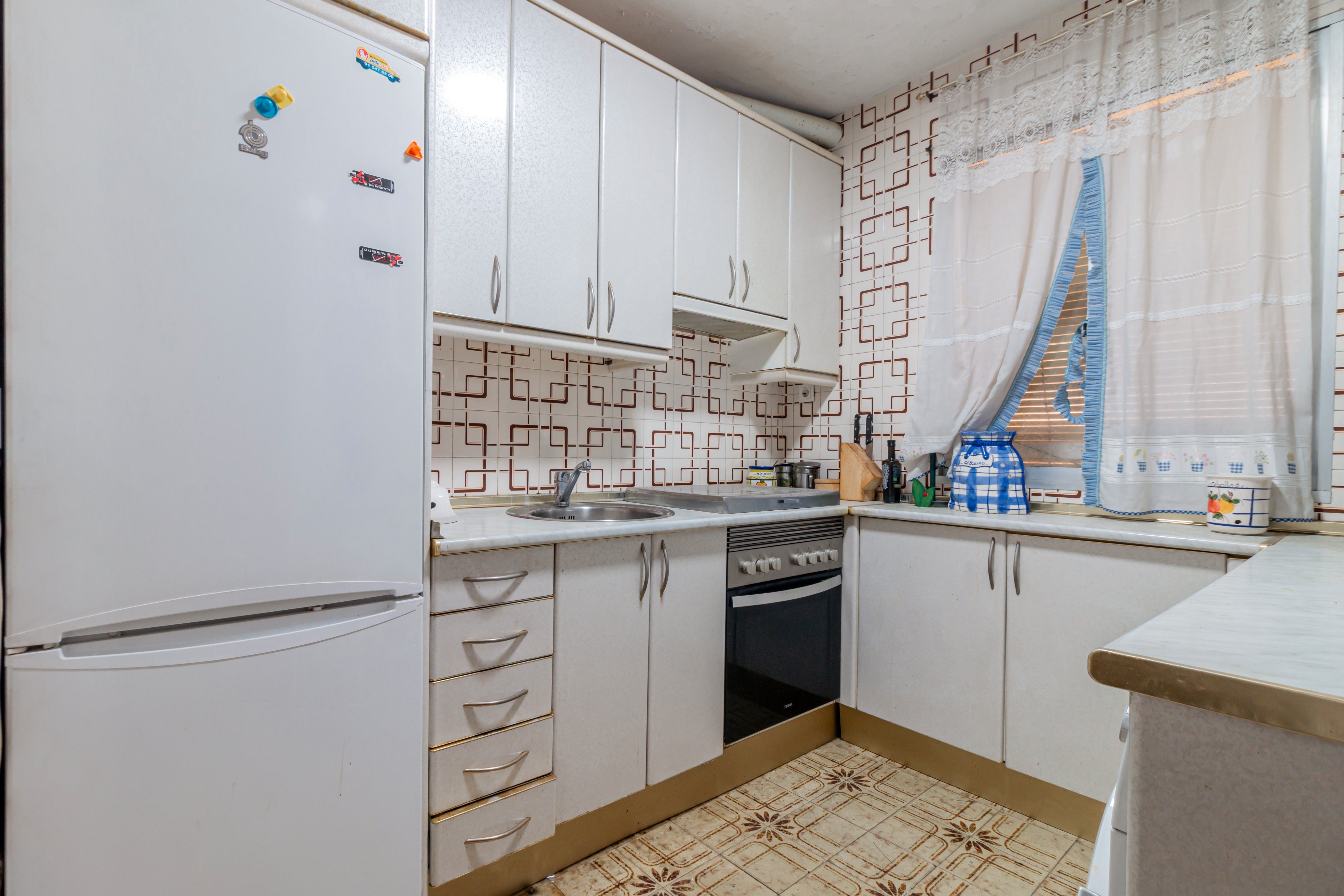 Kitchen of Flat for sale in  Madrid Capital  with Heating and Terrace