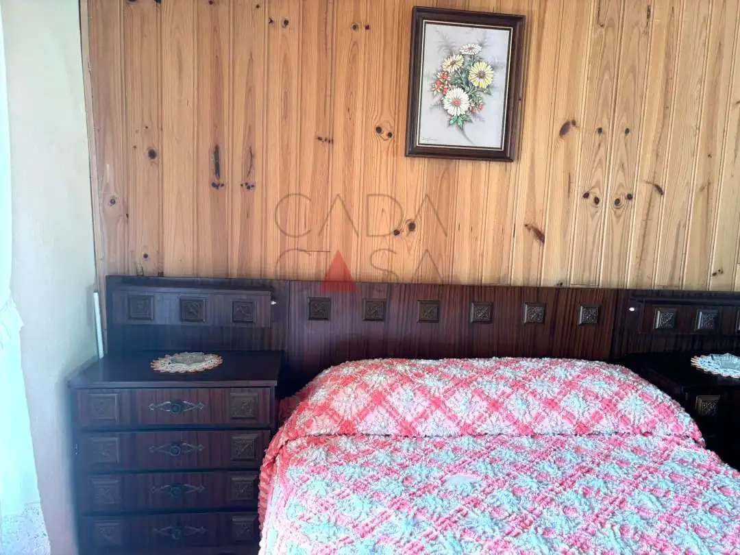 Dormitori de Casa adosada en venda en Campoo de Enmedio amb Terrassa, Traster i Moblat