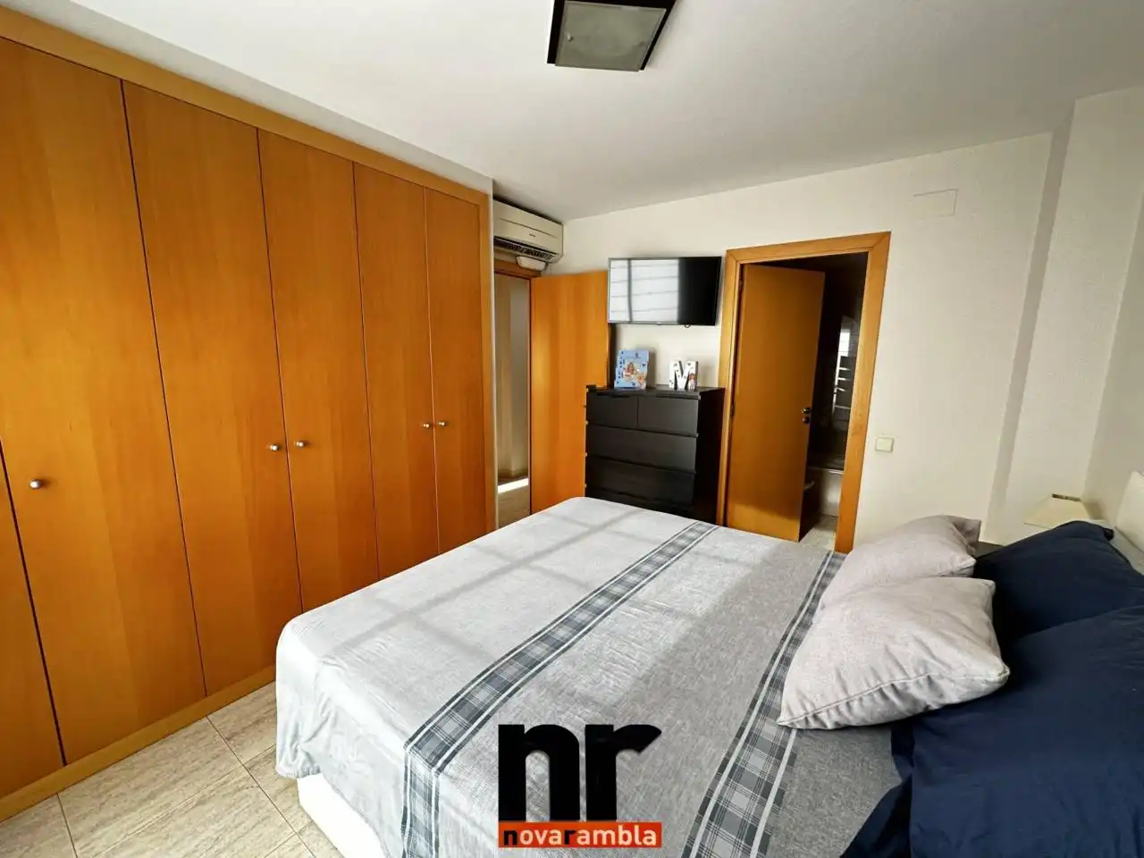 Bedroom of Flat for sale in Ripollet  with Air Conditioner, Heating and Balcony