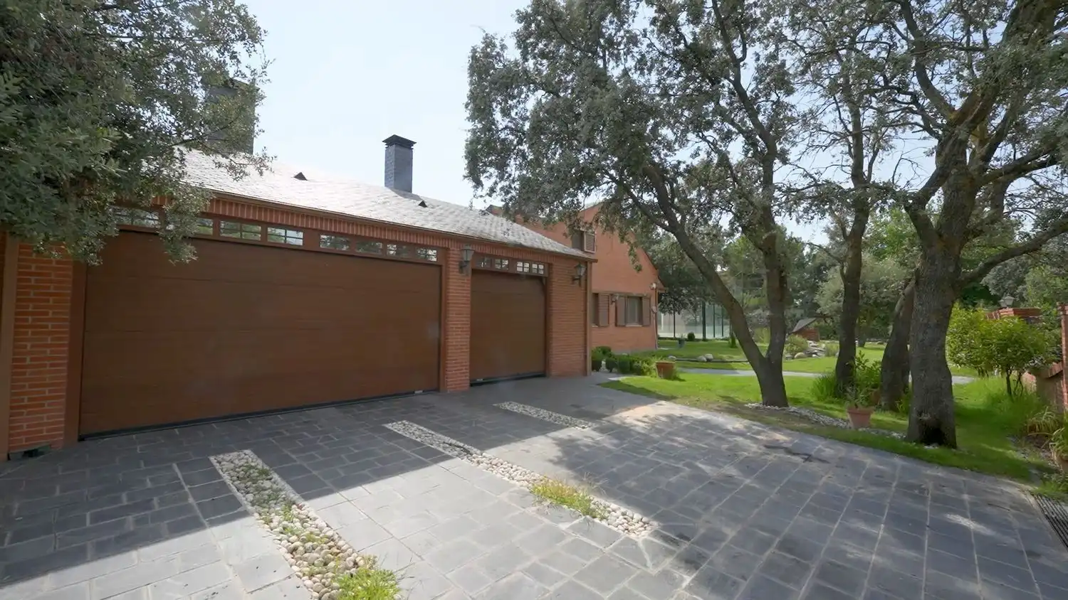 Vista exterior de Casa o chalet en venta en Nuevo Baztán con Aire acondicionado, Jardín privado y Terraza