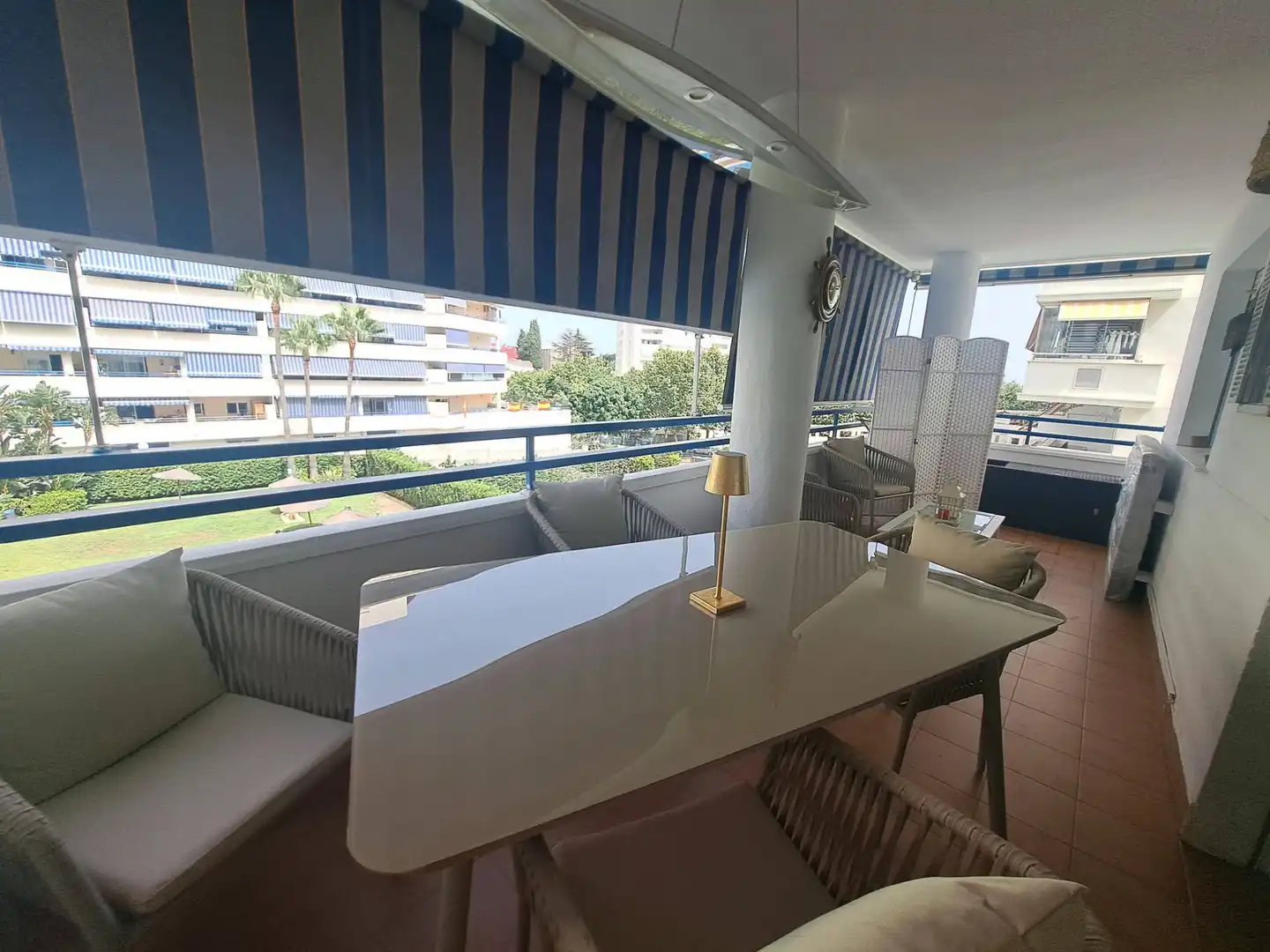 Terrasse von Wohnung zur Miete in Marbella mit Heizung, Möbliert und Ofen