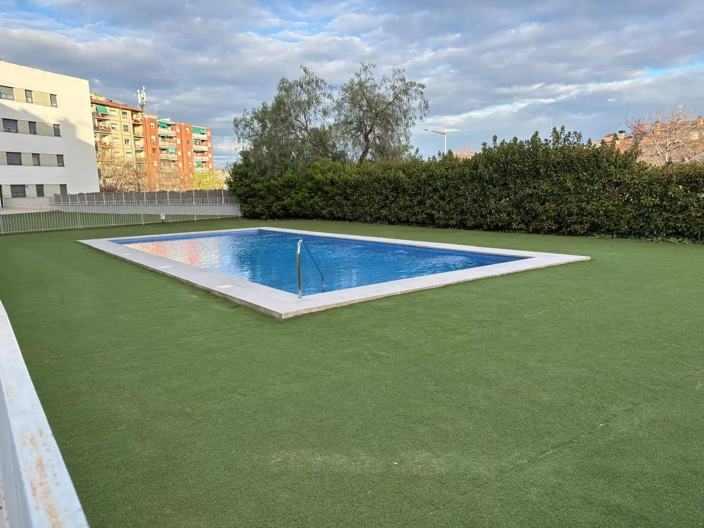 Piscina de Piso en venta en Sabadell con Jardín privado, Parquet y Piscina