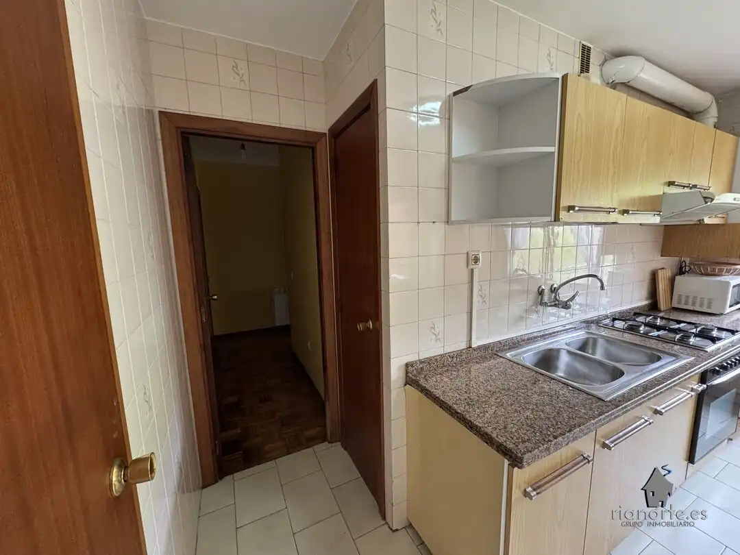 Cocina de Piso en venta en Ribadesella con Calefacción