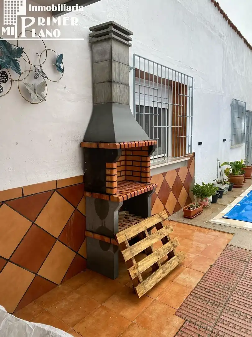 Terrassa de Casa o xalet en venda en Alcázar de San Juan amb Aire condicionat, Traster i Piscina
