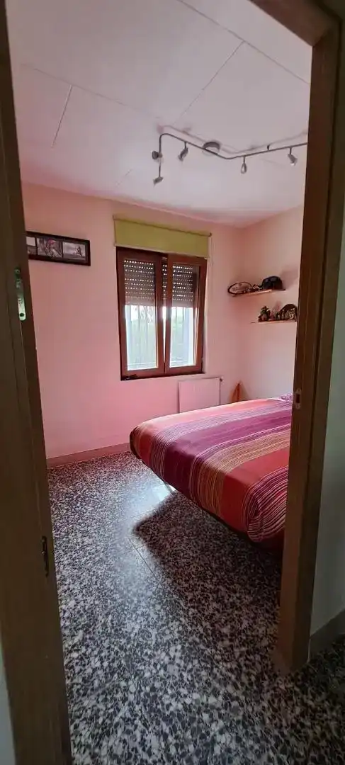 Habitación de Piso en venta en Maello con Jardín privado, Trastero y Microondas