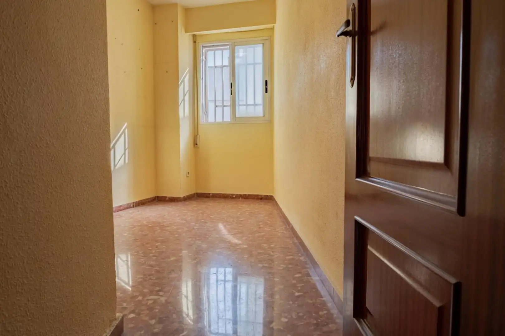Duplexes for sale in Xirivella  with Air Conditioner