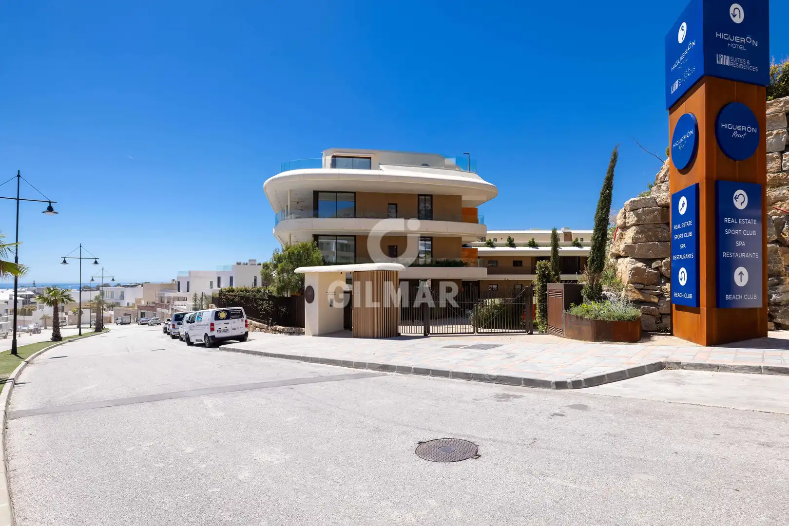 Vista exterior de Pis en venda en Fuengirola amb Calefacció, Jardí privat i Traster