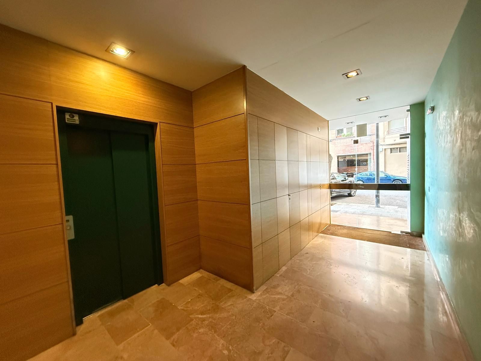 Pis en venda en Reus amb Parquet, Moblat i Balcó