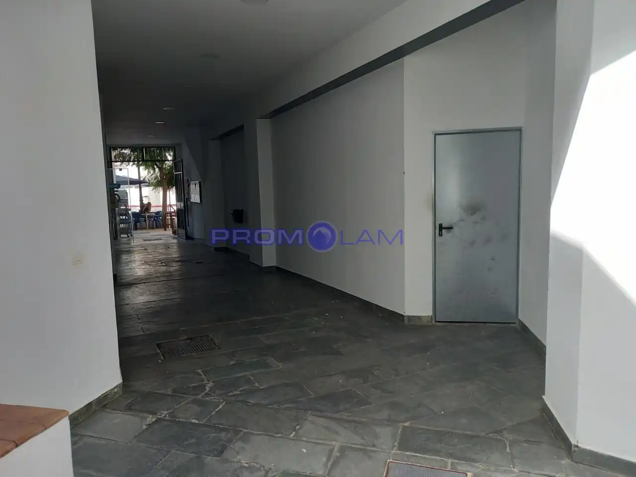 Gewerbefläche zum Verkauf in Plaza Virgen de los Reyes, imagen 11