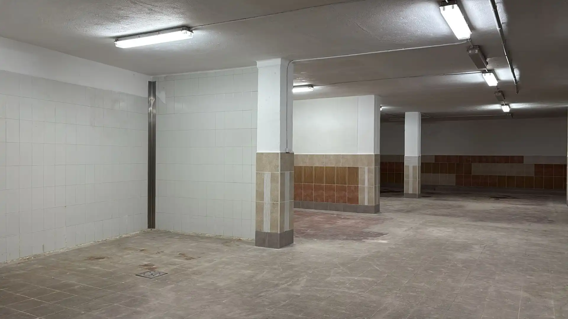 Nave industrial con ascensore in affitto a Avenida do Aeroporto 43, imagen 12